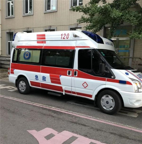 云龙选择我们的救护车出租,开启安心转院之旅