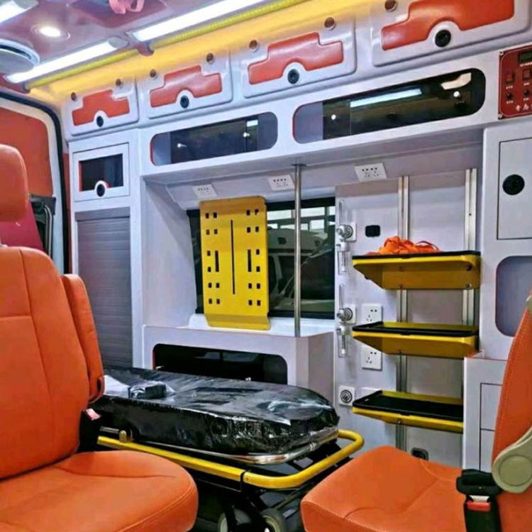 云龙长途救护车护送病人租赁价格